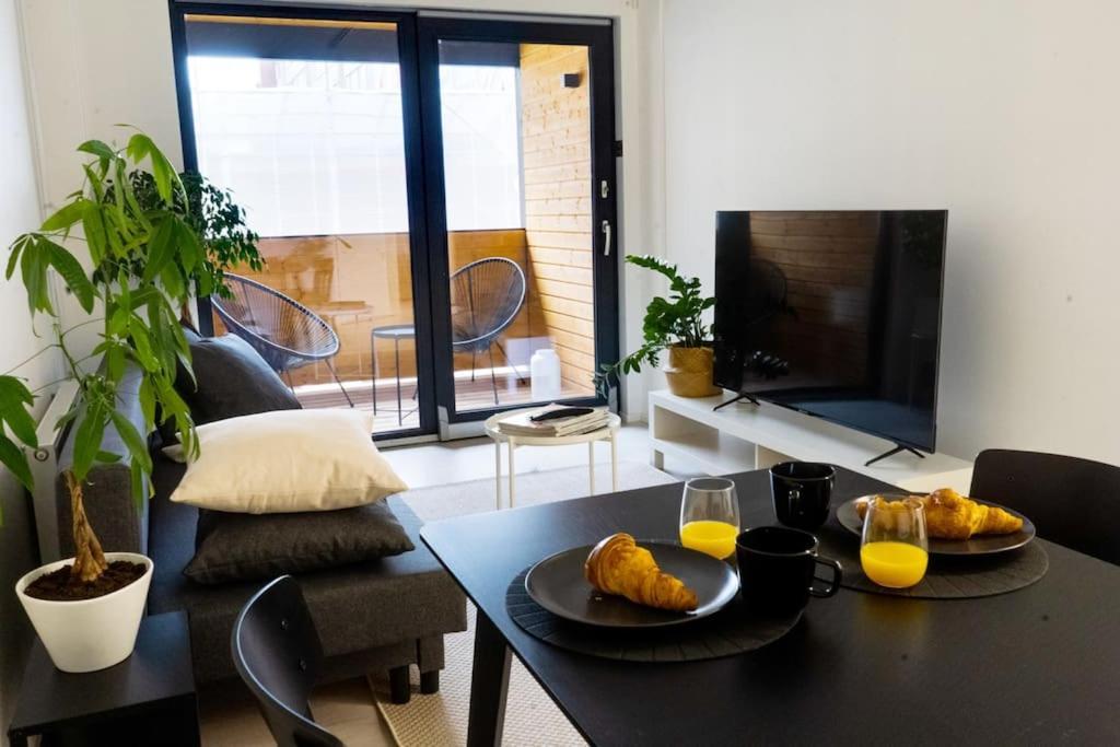 3H,K,P - Keskellae Tamperetta Kaunis Parvekkeellinen Uusittu Kolmio Appartement Buitenkant foto