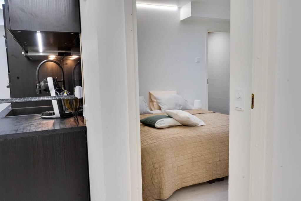 3H,K,P - Keskellae Tamperetta Kaunis Parvekkeellinen Uusittu Kolmio Appartement Buitenkant foto