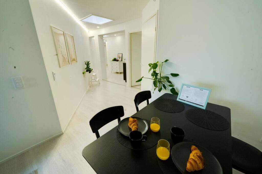 3H,K,P - Keskellae Tamperetta Kaunis Parvekkeellinen Uusittu Kolmio Appartement Buitenkant foto