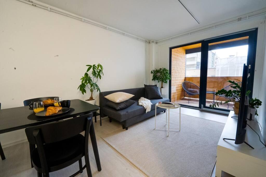 3H,K,P - Keskellae Tamperetta Kaunis Parvekkeellinen Uusittu Kolmio Appartement Buitenkant foto
