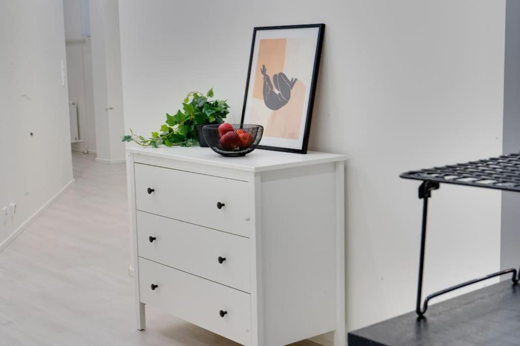 3H,K,P - Keskellae Tamperetta Kaunis Parvekkeellinen Uusittu Kolmio Appartement Buitenkant foto