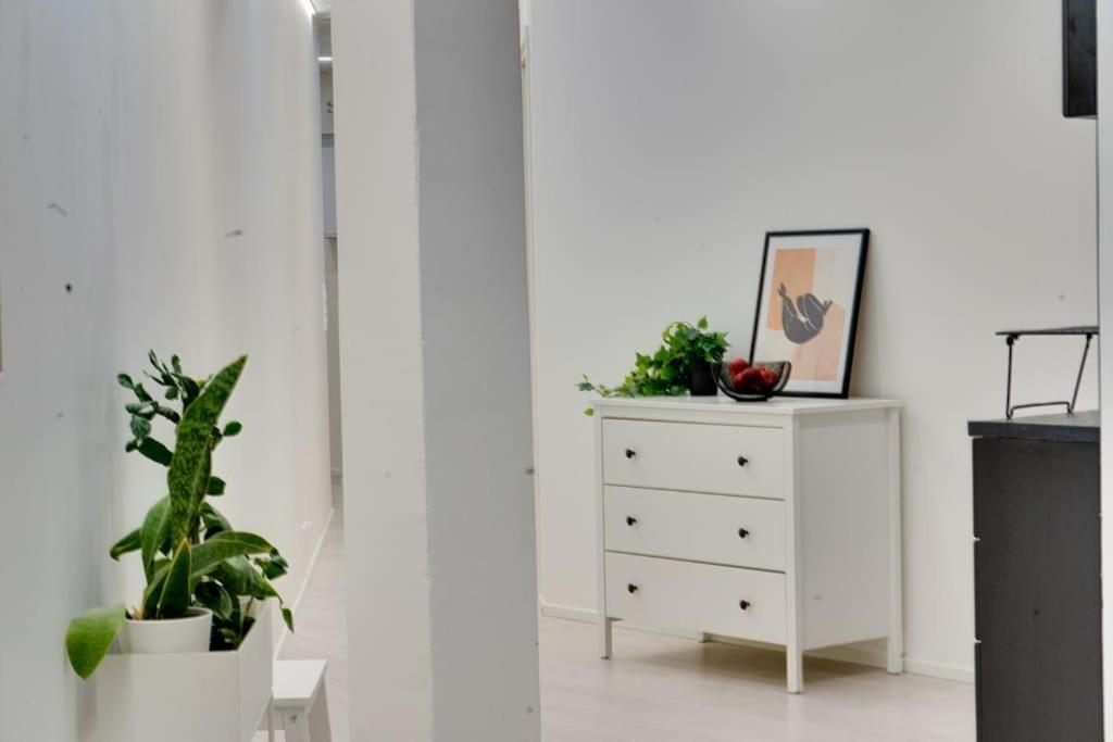3H,K,P - Keskellae Tamperetta Kaunis Parvekkeellinen Uusittu Kolmio Appartement Buitenkant foto