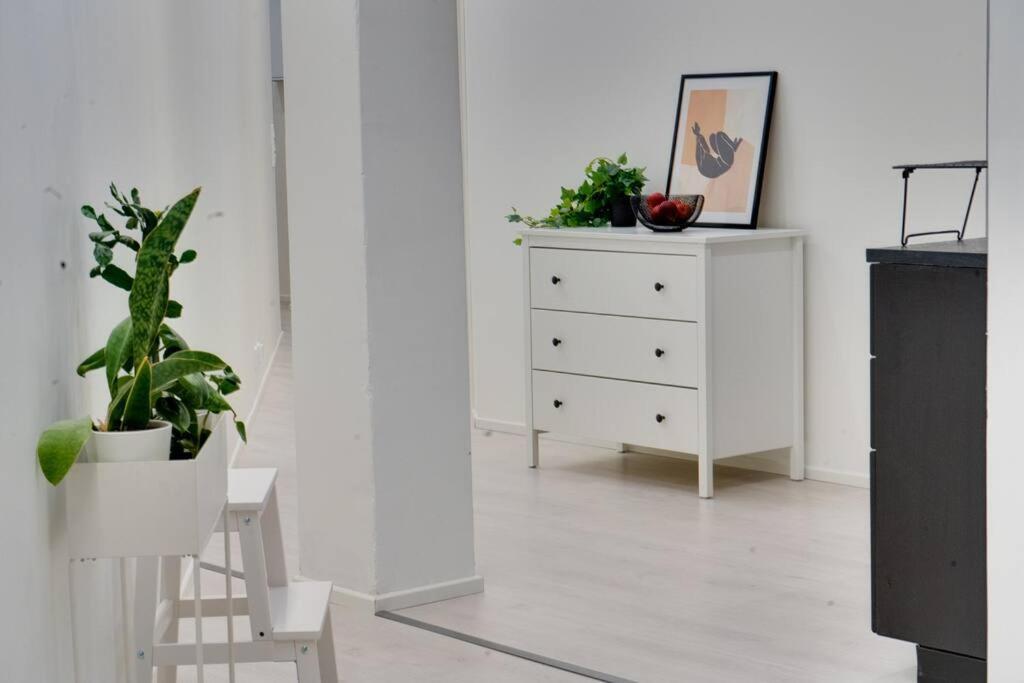 3H,K,P - Keskellae Tamperetta Kaunis Parvekkeellinen Uusittu Kolmio Appartement Buitenkant foto